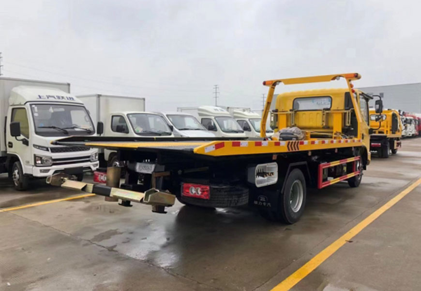 國(guó)六福田歐馬可一拖二平板清障車