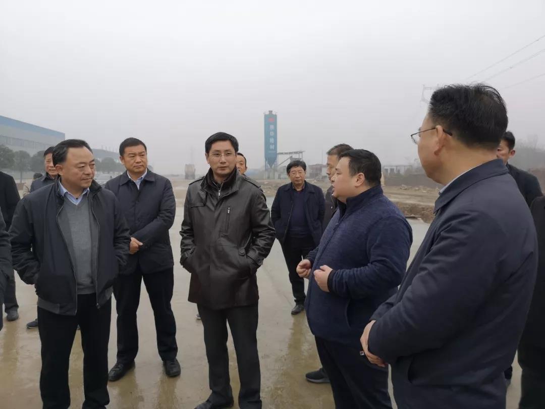 隨州市委、市人大代表團(tuán)蒞臨程力集團(tuán)商用車產(chǎn)業(yè)園視察